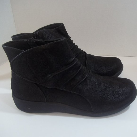 clarks sillian chell ankle boots